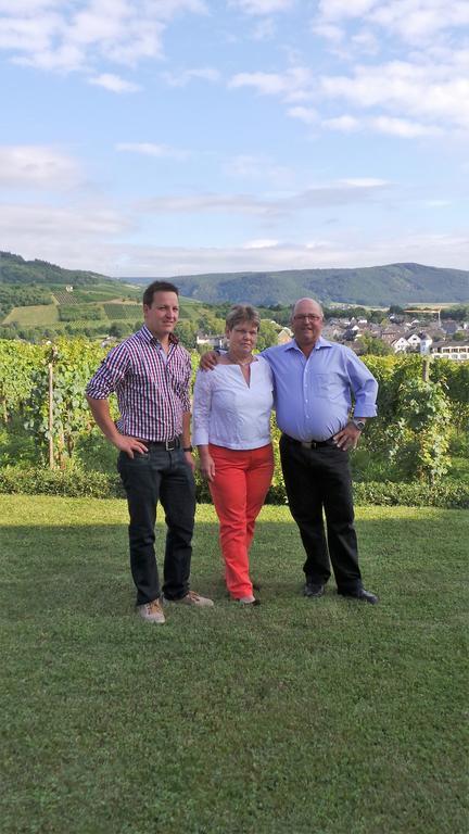 Wein- und Gästehaus Genetsch Lieser Exterior foto